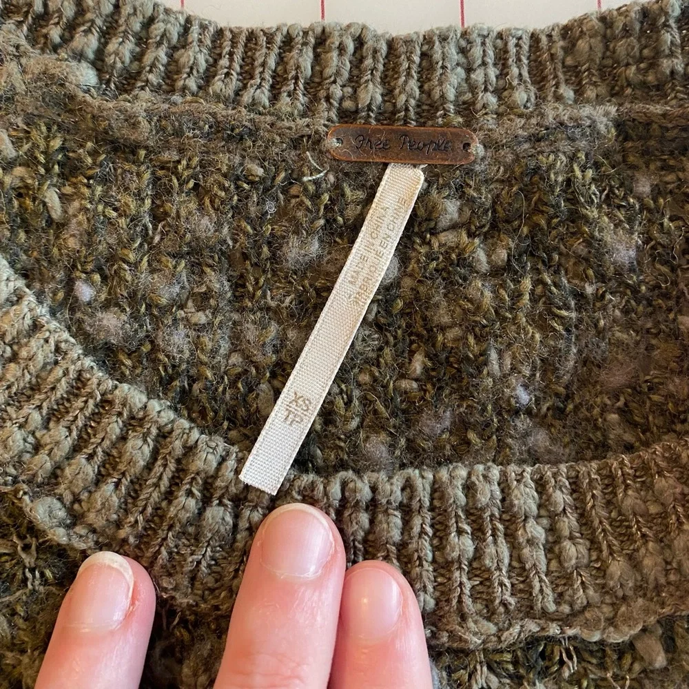 Free People size XS forest green boho knit wool mix sweater